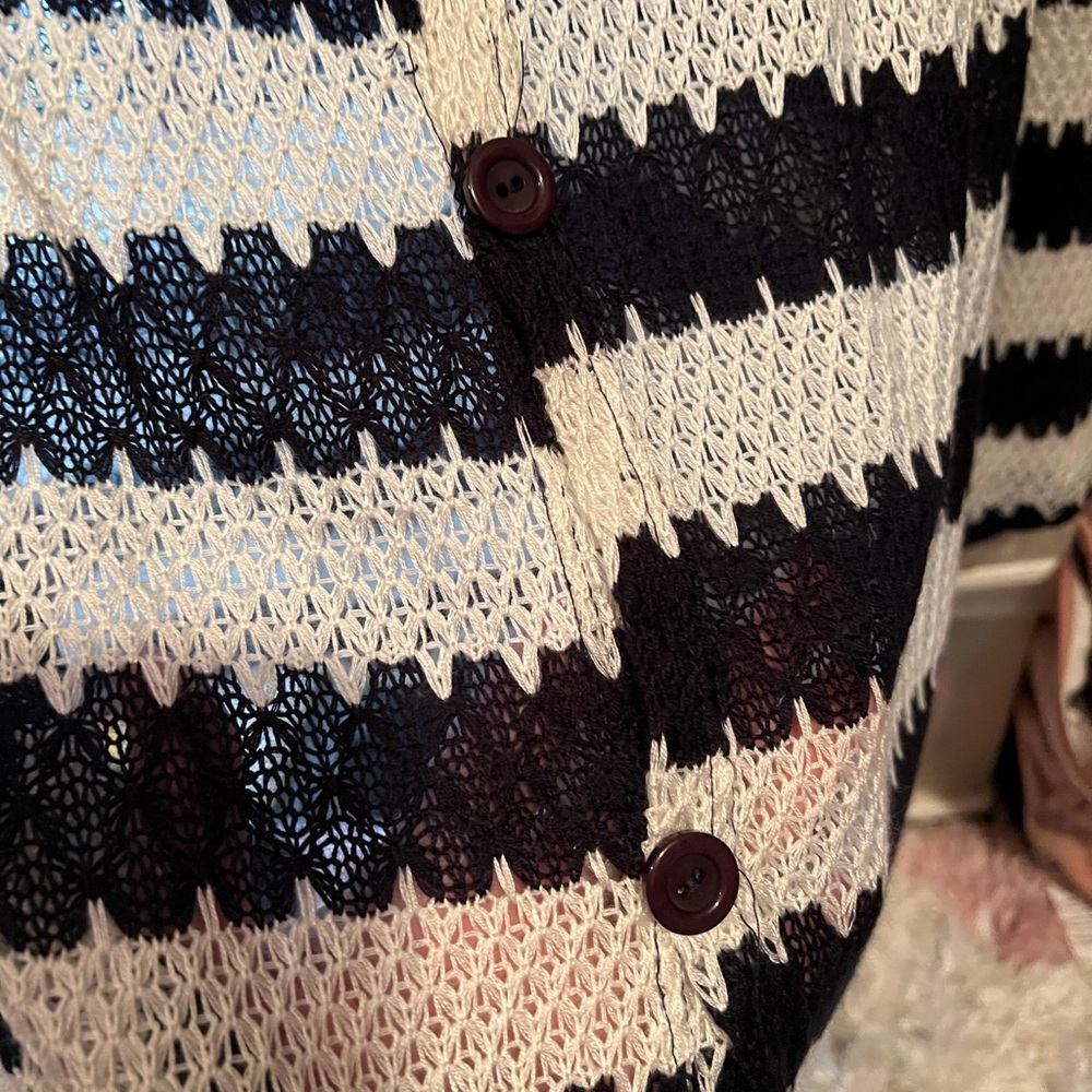 Pullover sweater - Picture 4 of 4